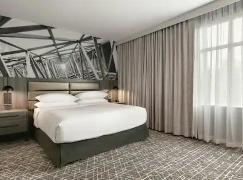 Embassy Suites By Hilton Atlanta Midtown מראה חיצוני תמונה