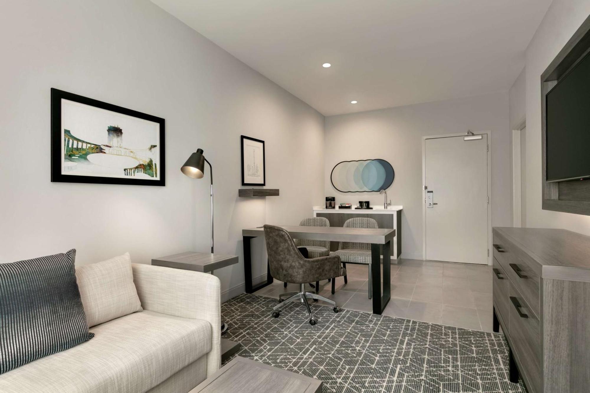 Embassy Suites By Hilton Atlanta Midtown מראה חיצוני תמונה