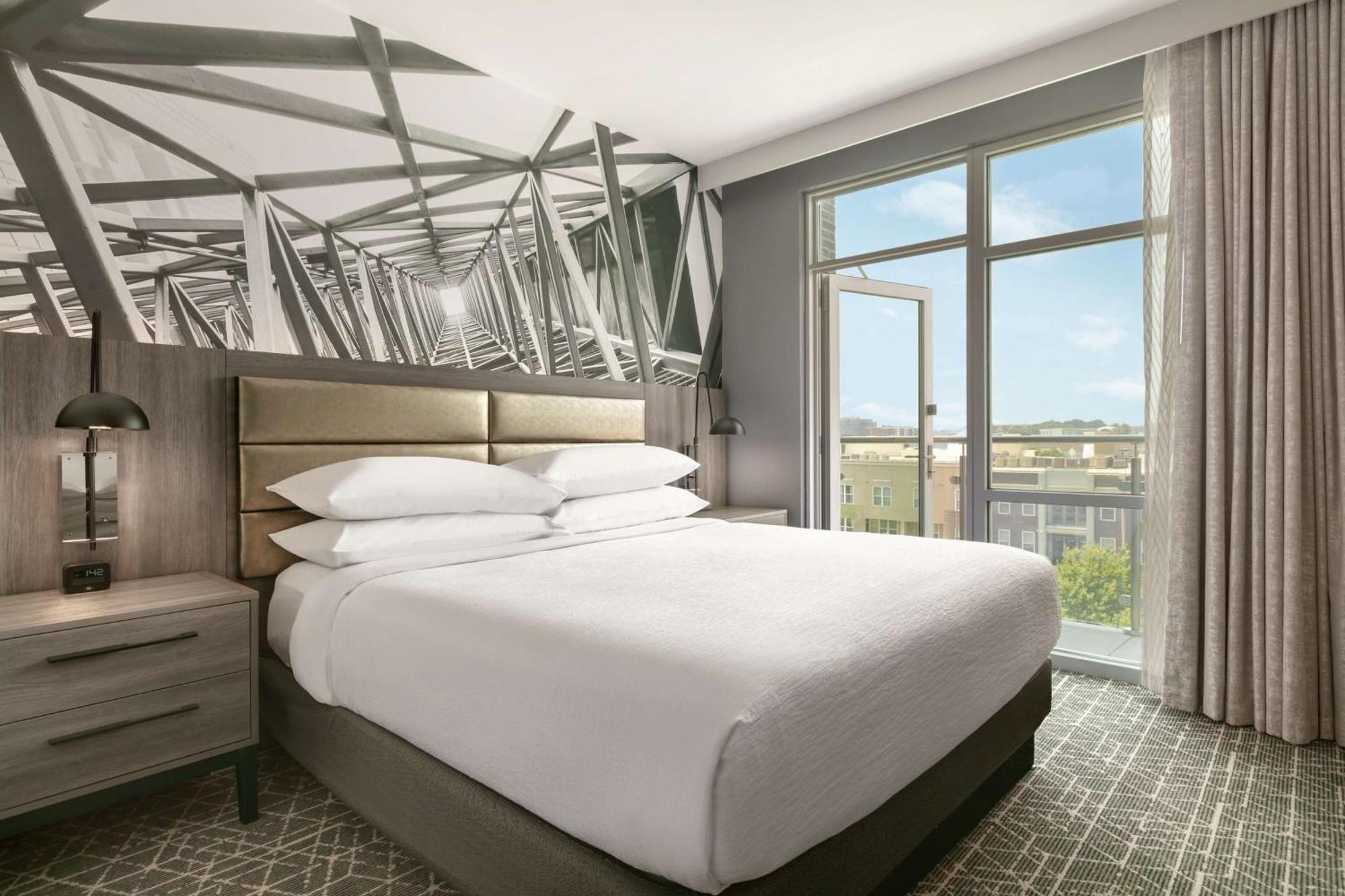 Embassy Suites By Hilton Atlanta Midtown מראה חיצוני תמונה