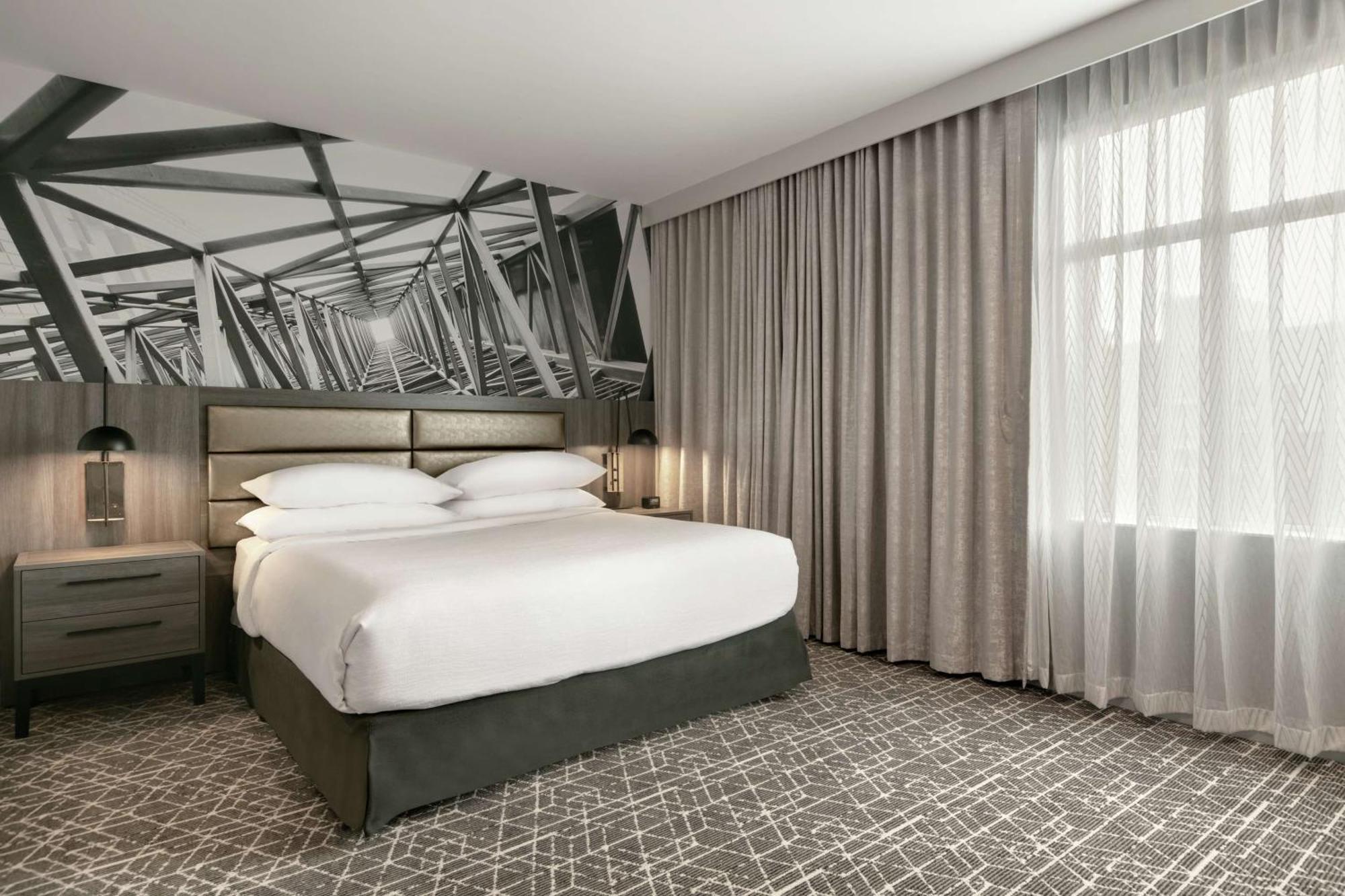 Embassy Suites By Hilton Atlanta Midtown מראה חיצוני תמונה